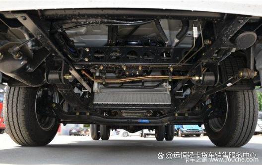 东风小卡货车T6柴油2.3L - 城市物流的可靠伙伴(图2) 东风小卡货车T6柴油2.3L - 城市物流的可靠伙伴(图2)
