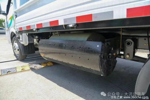 东风途逸T5CNG,价格5个多,创富新选择!(图2) 东风途逸T5CNG,价格5个多,创富新选择!(图2)